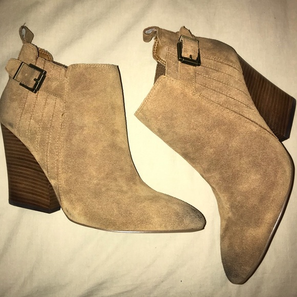 Brown Suede Guess Booties - Picture 1 of 6